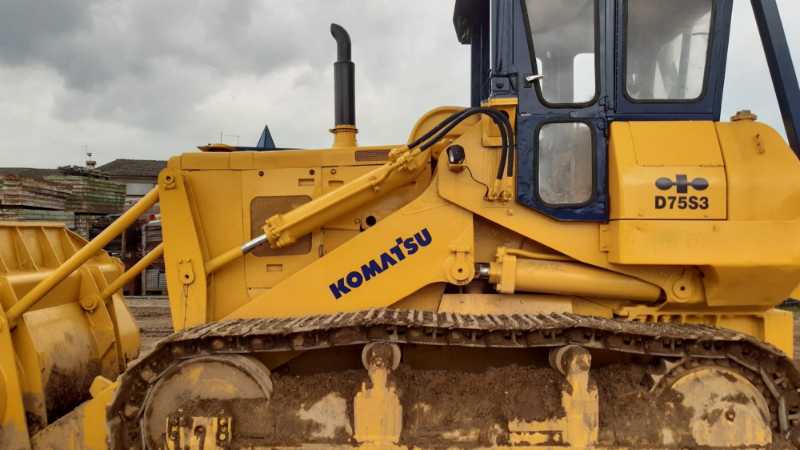 OmecoHub - KOMATSU D75S-3